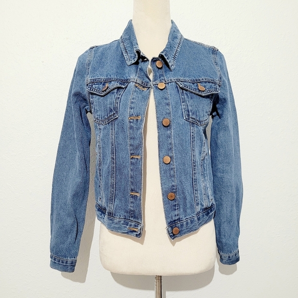 Forever 21 Jackets & Blazers - Forever 21 Womens Denim Jean Trucker Jacket Size Small Blue Classic 100% Cotton